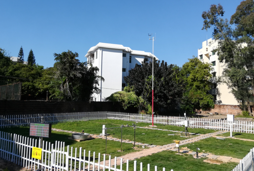 標(biāo)準(zhǔn)氣象觀測(cè)場(chǎng) 標(biāo)準(zhǔn)氣象觀測(cè)場(chǎng)