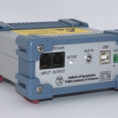 TDR/MUX 微型土壤水分、溫度、電導(dǎo)率、水勢(shì)監(jiān)測(cè)儀